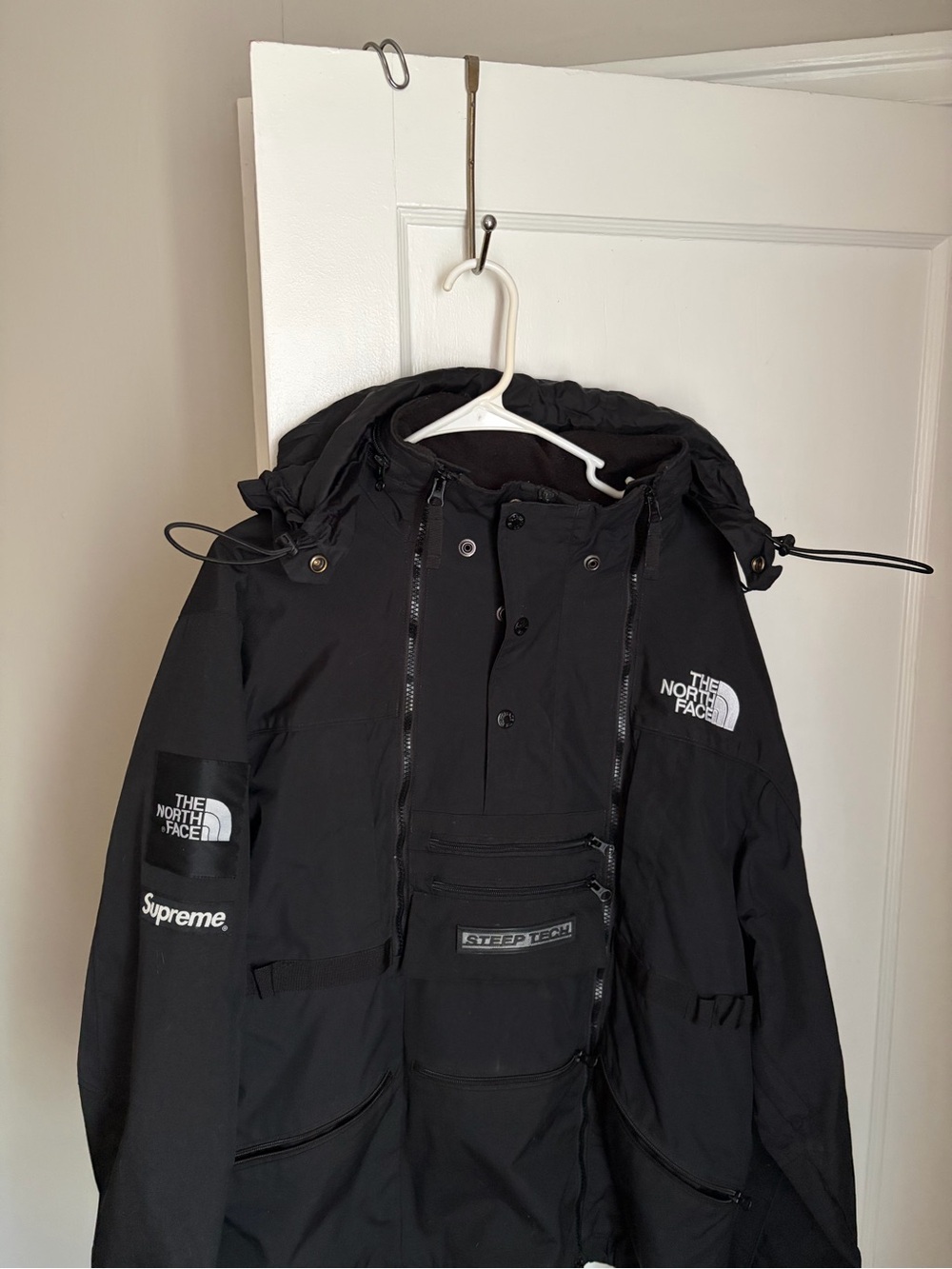 The North Face Black Steep Tech Ski Jacket with Supreme Patch - Picture 4 of 4